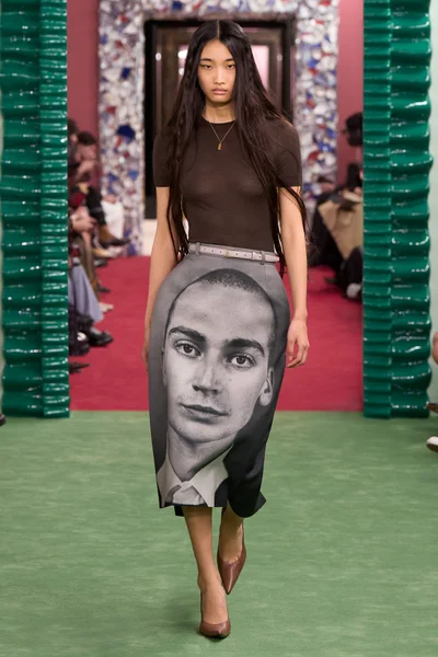 Look 29